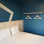 Ibis Budget Centre Hotel 2*
