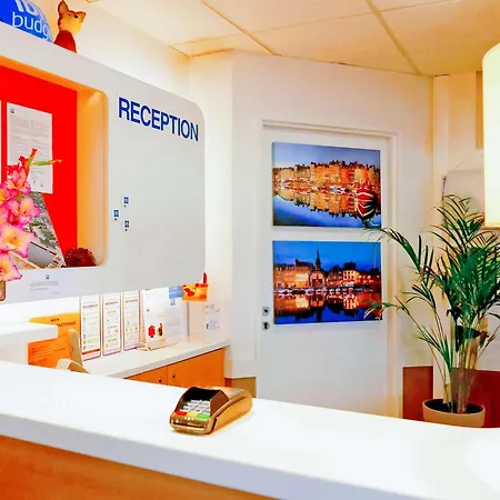 Ibis Budget Centre Hotell 2*