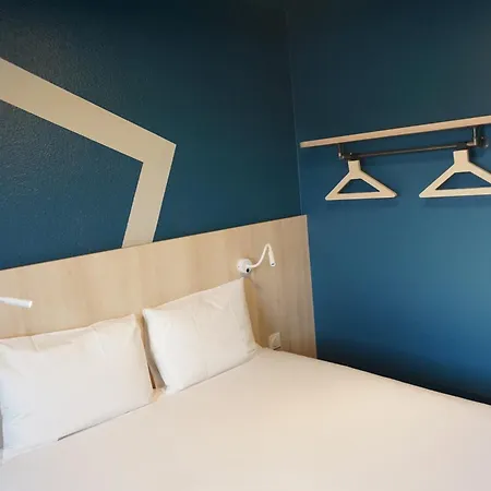 Ibis Budget Centre Hotell 2*