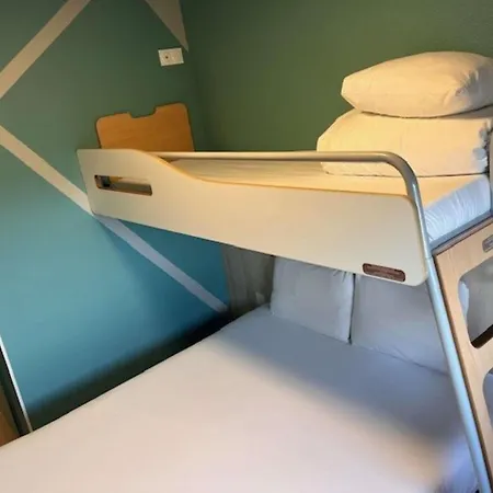 Ibis Budget Centre Hotell 2*