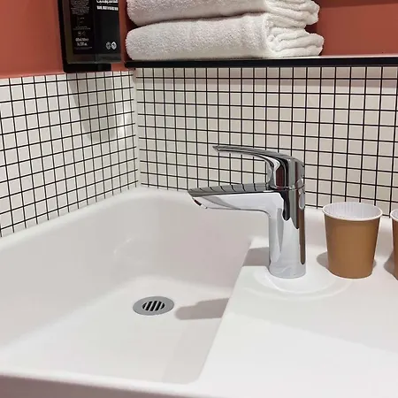 Ibis Budget Centre Hotell