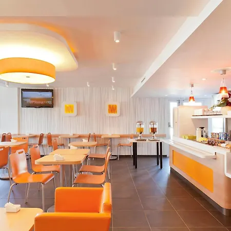 Ibis Budget Centre فندق 2*
