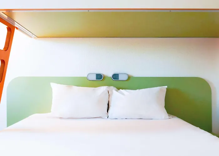 Ibis Budget Centre Hotel 2*